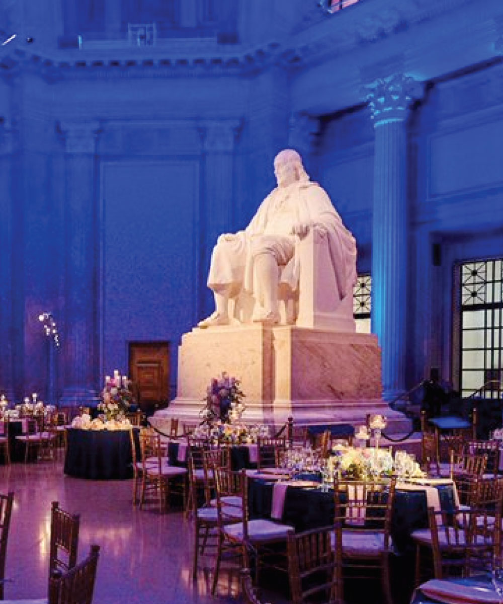 Ben Franklin Statue in dining hall - Mobile