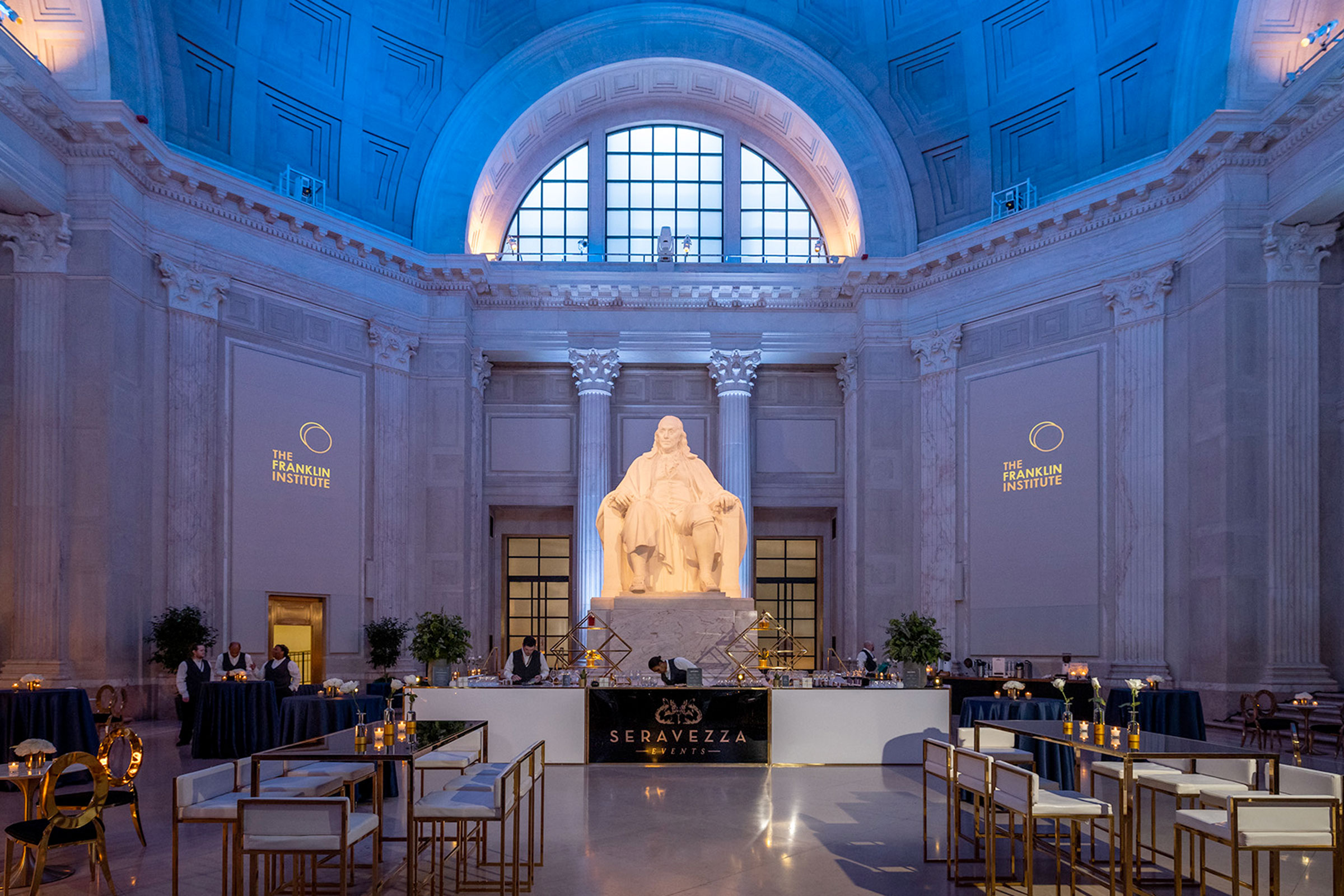 daylight view of memorial